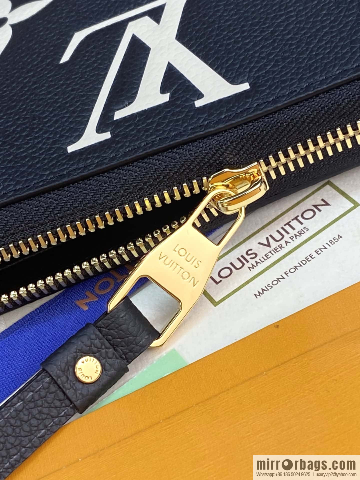 LV M80481 Zippy Wallet