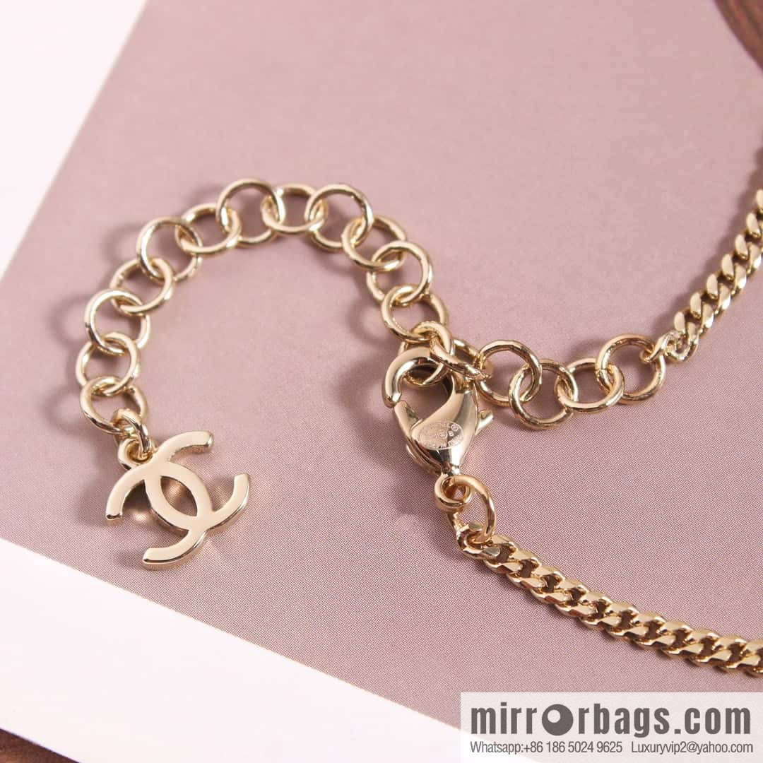 New ☑️ Chanel double c peach heart love hollow coco necklace