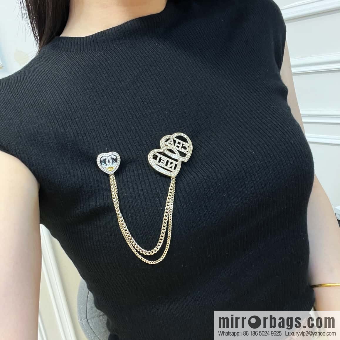 New ☑️ Chanel double c peach heart love fringed brooch