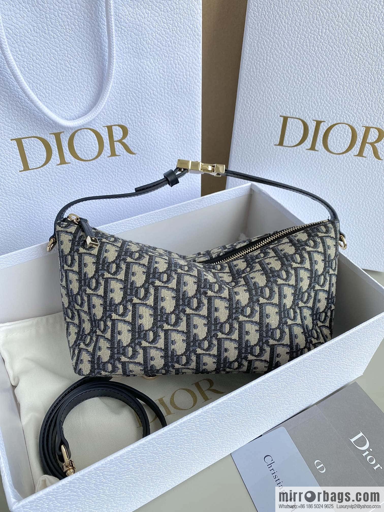 DIORTRAVEL NOMAD clutch bag S5554OTZQ_M928