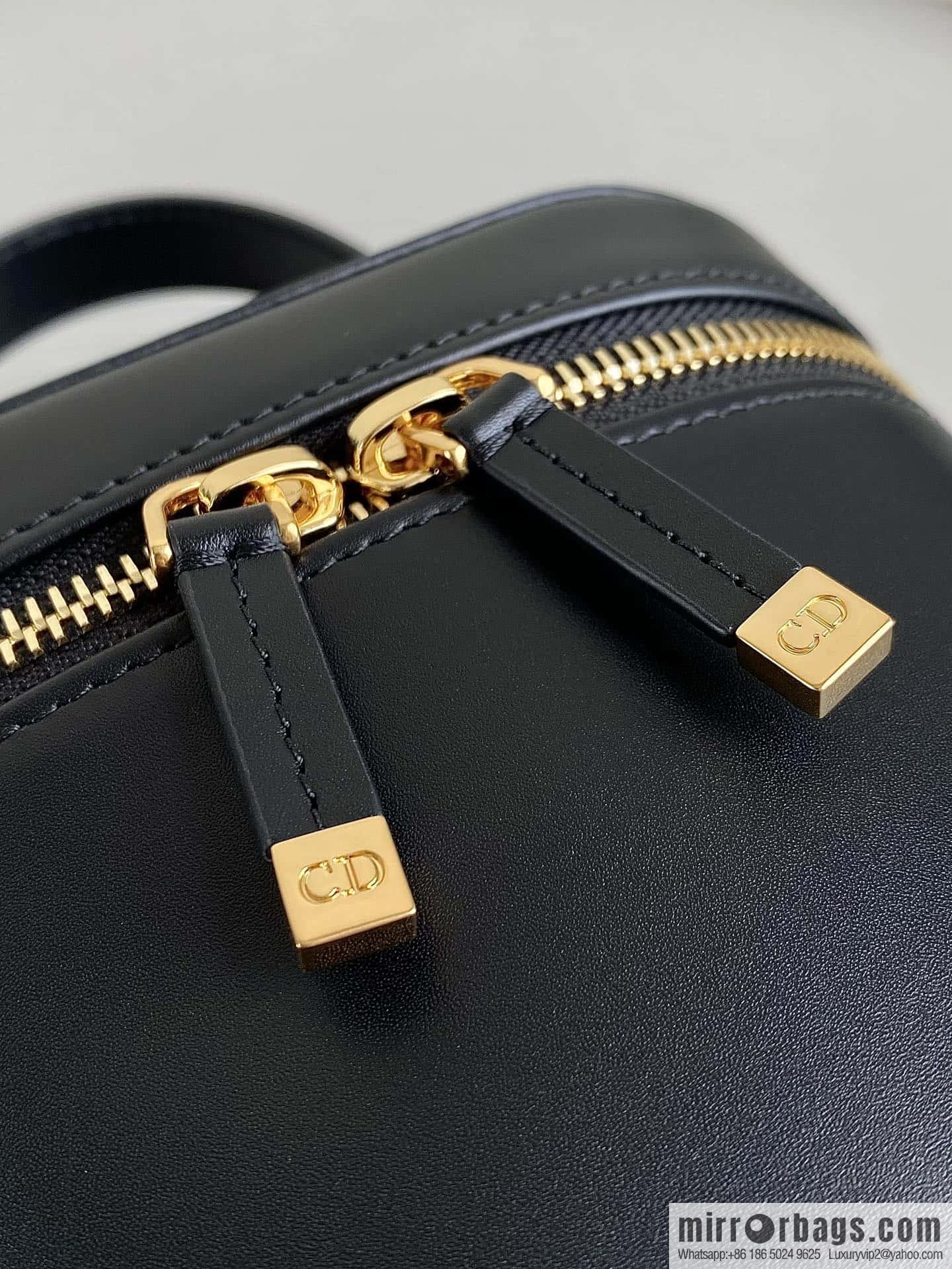 DIOR S CD SIGNATURE VANITY S2203UMFV_M900