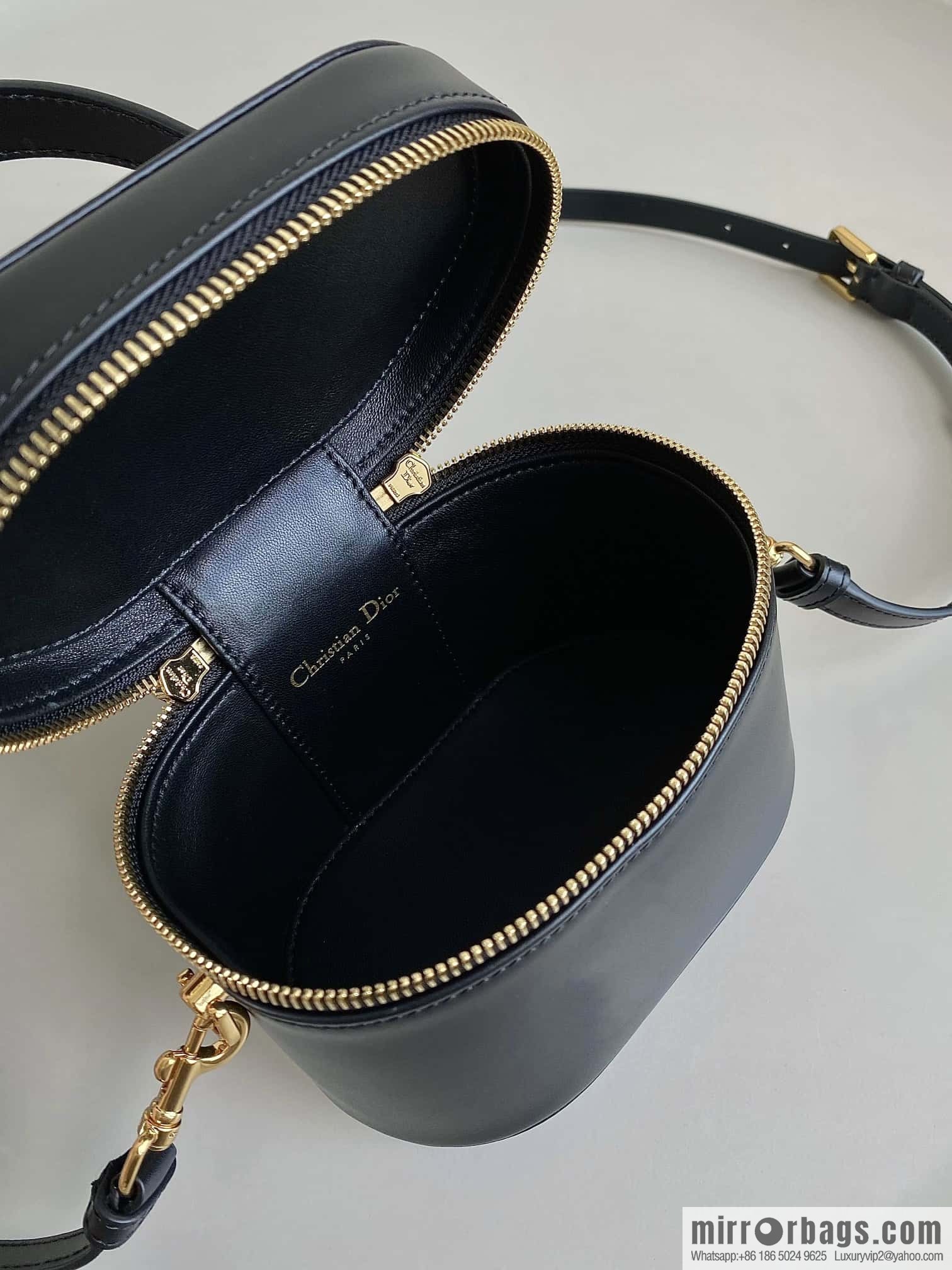 DIOR S CD SIGNATURE VANITY S2203UMFV_M900