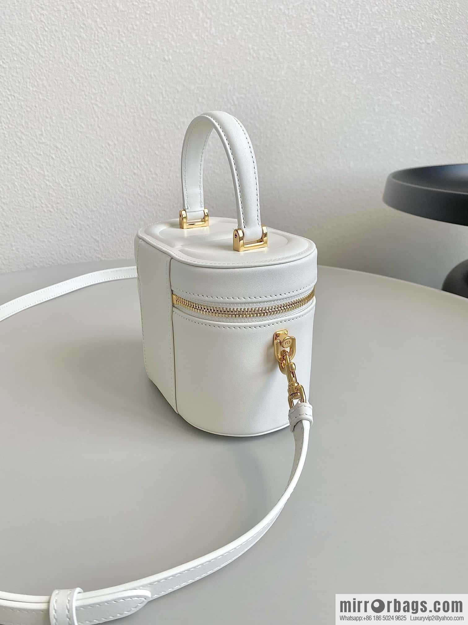 DIOR S CD SIGNATURE VANITY S2203UMFV_M030