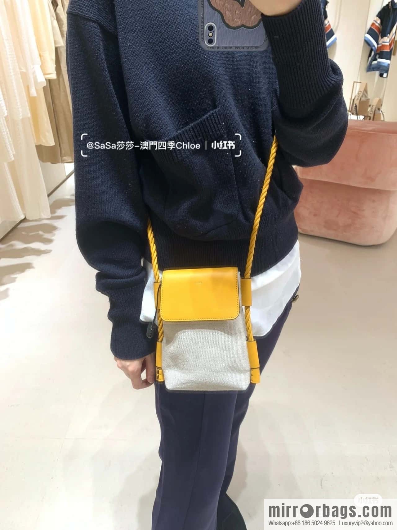 Chloe key X mobile phone bag, yellow cloth.