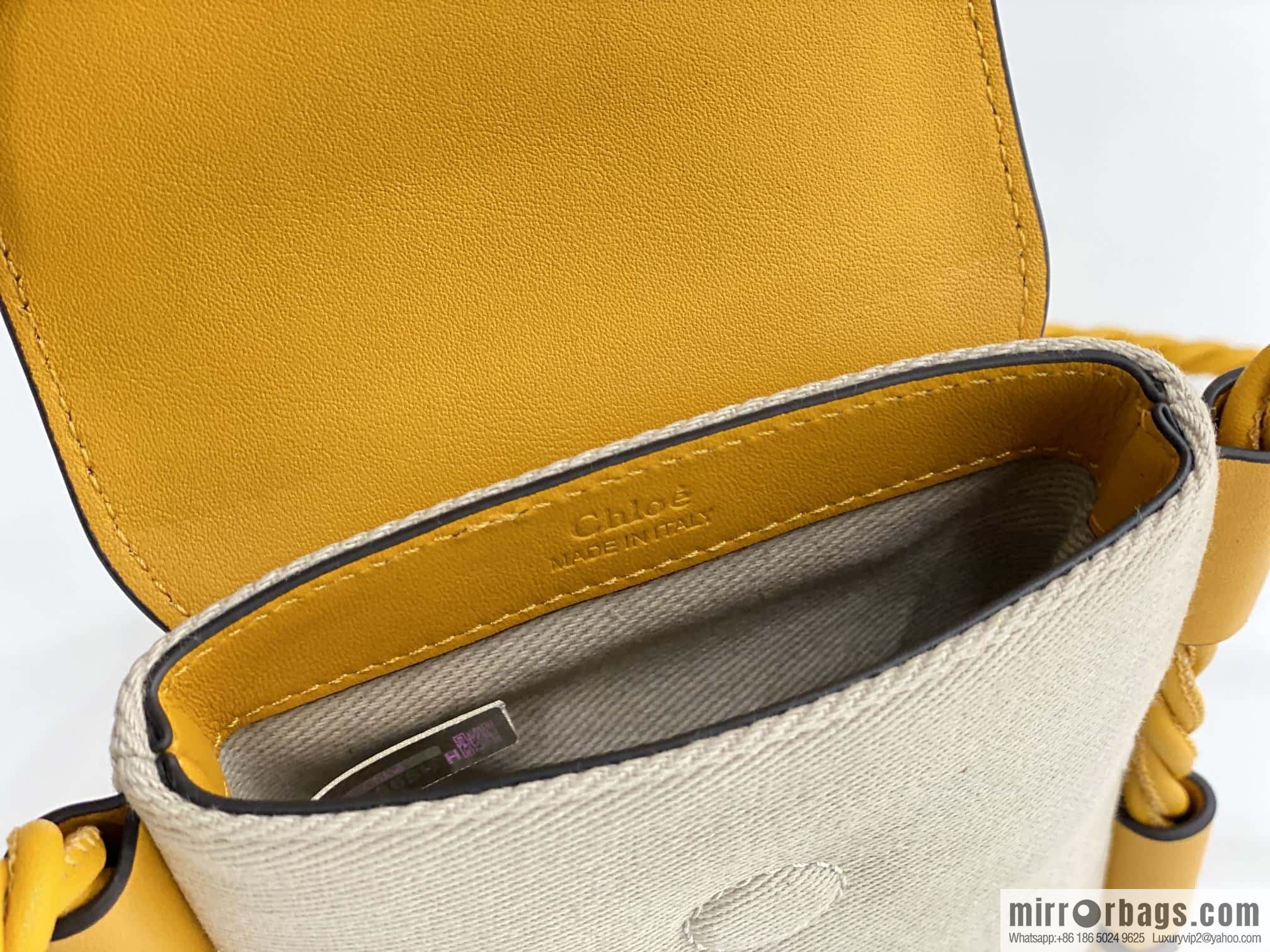 Chloe key X mobile phone bag, yellow cloth.