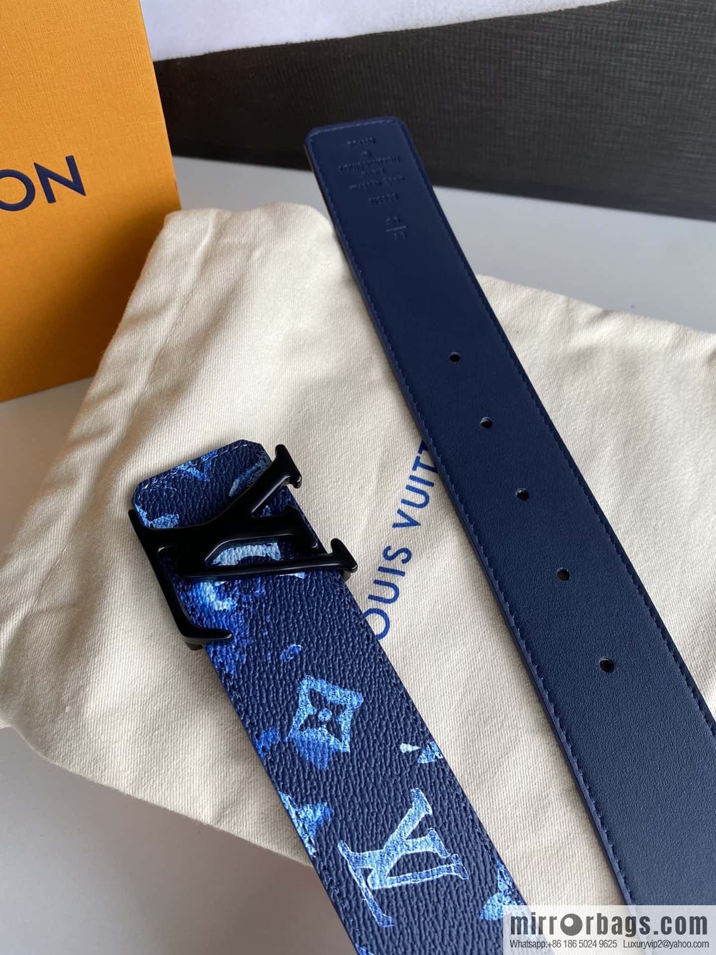 LV/Louis Vuitton Monogran pattern on canvas SHAPE 40mm double-sided belt