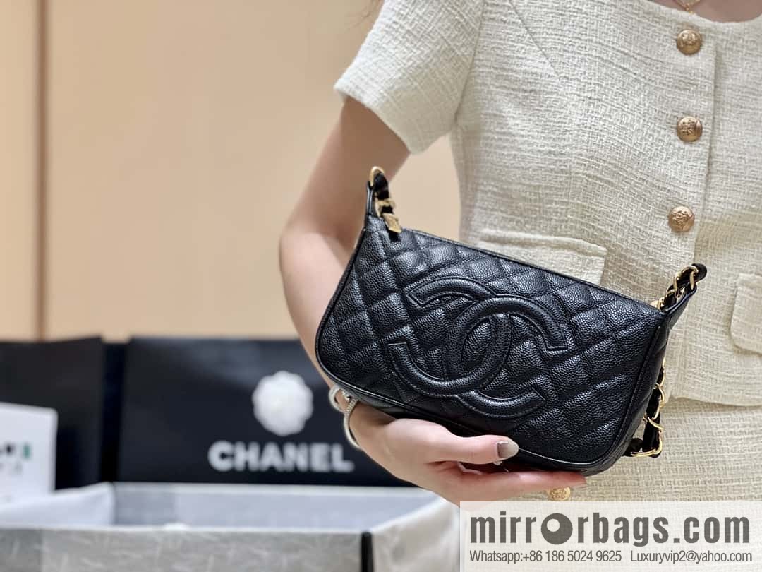 CHANEL CNNe same popular medieval armpit bag A50920 black