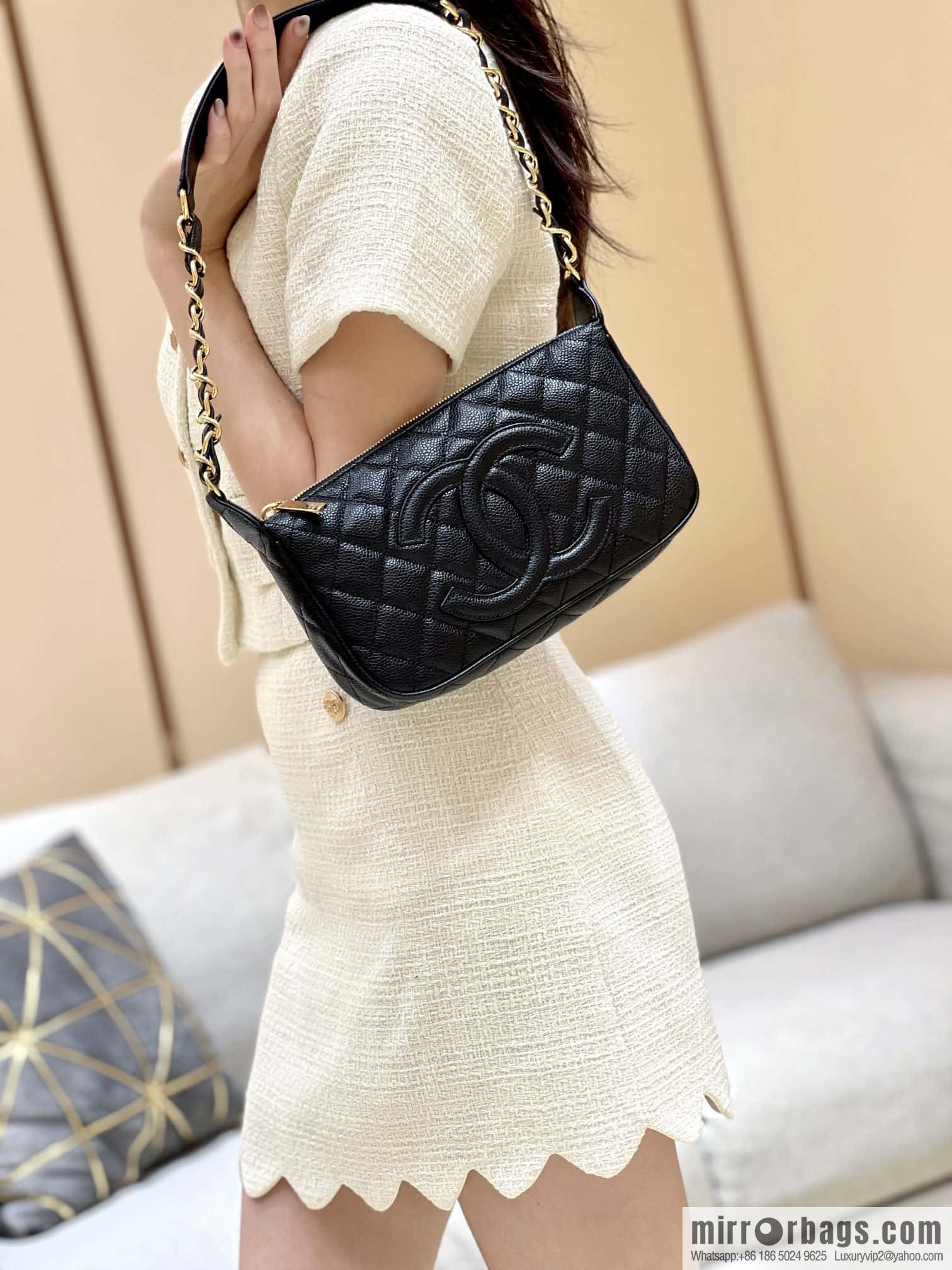 CHANEL CNNe same popular medieval armpit bag A50920 black