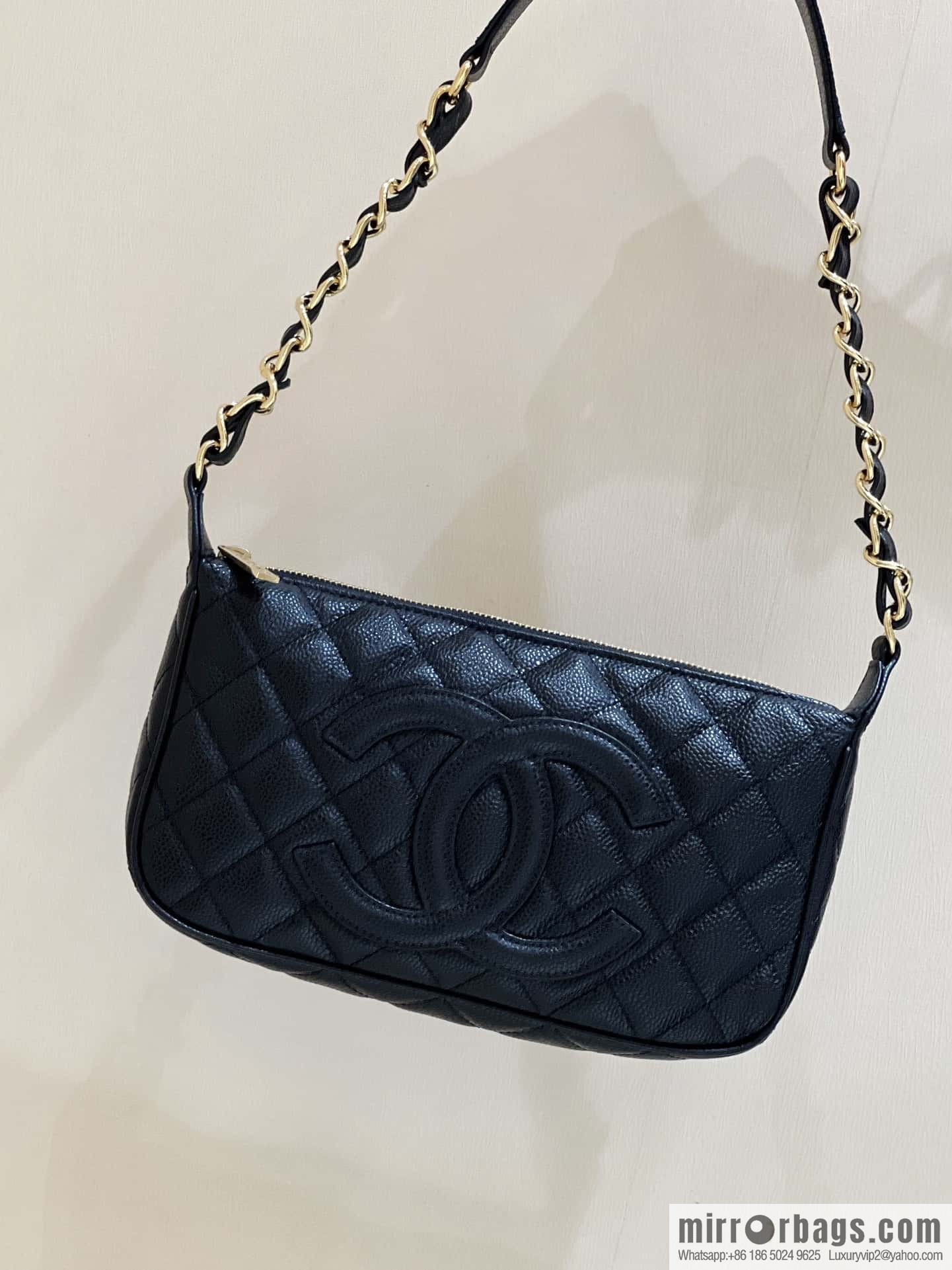 CHANEL CNNe same popular medieval armpit bag A50920 black