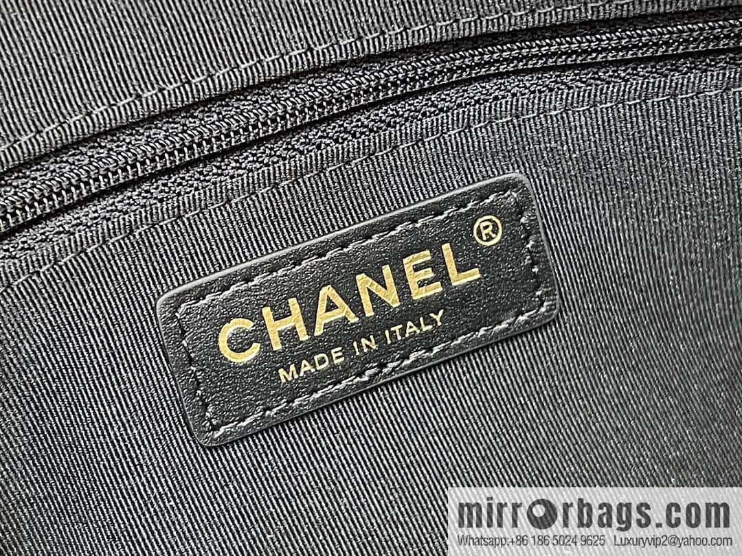 CHANEL CNNe same popular medieval armpit bag A50920 black