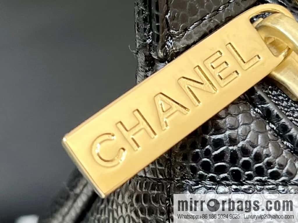 CHANEL CNNe same popular medieval armpit bag A50920 black
