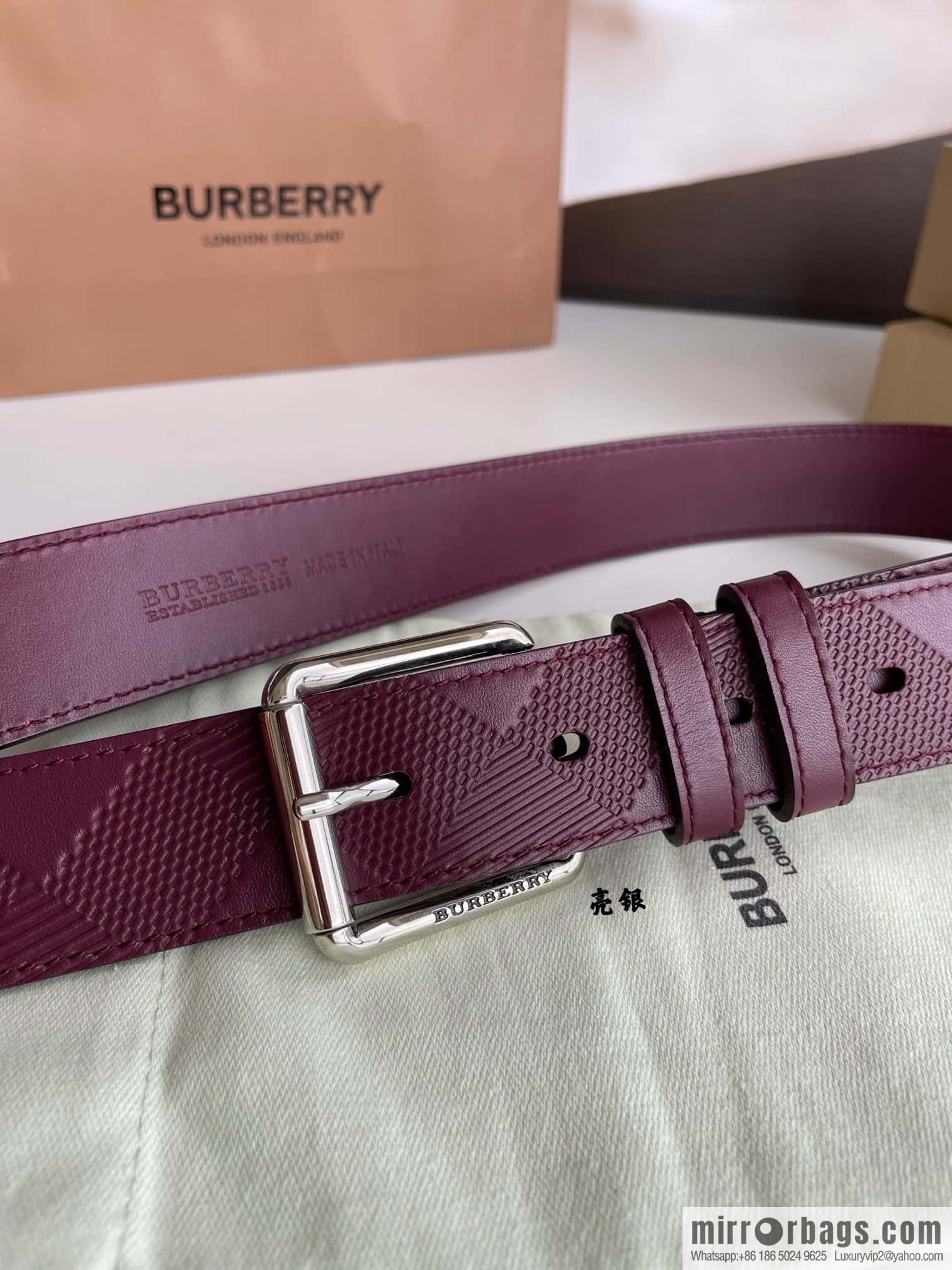BURBERRY Cowhide Pressed Checkered Men's Pin Buckle Belt