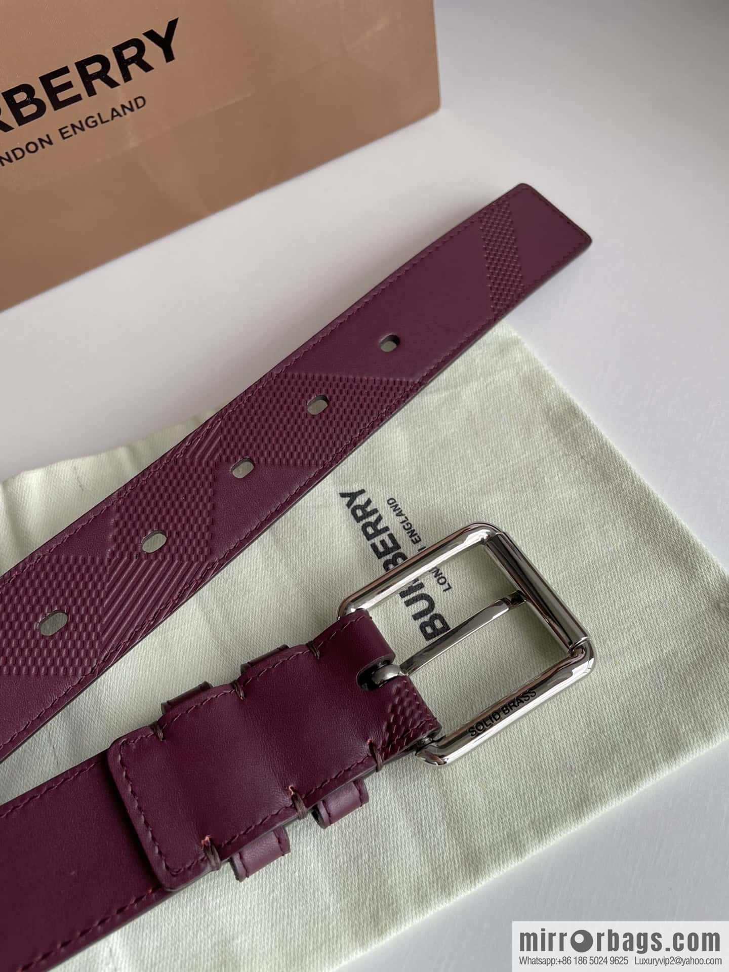 BURBERRY Cowhide Pressed Checkered Men's Pin Buckle Belt