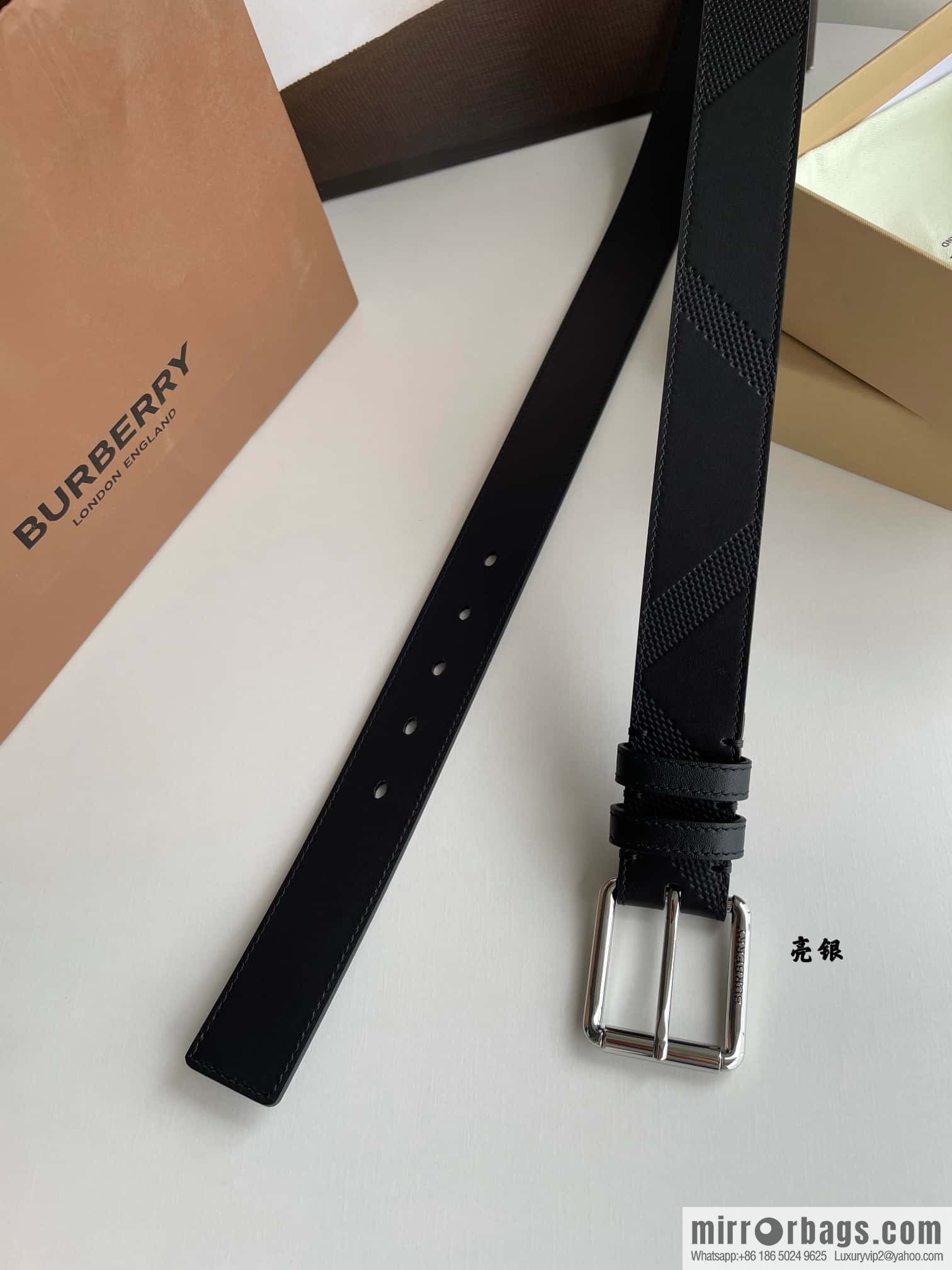 BURBERRY Cowhide Pressed Checkered Men's Pin Buckle Belt