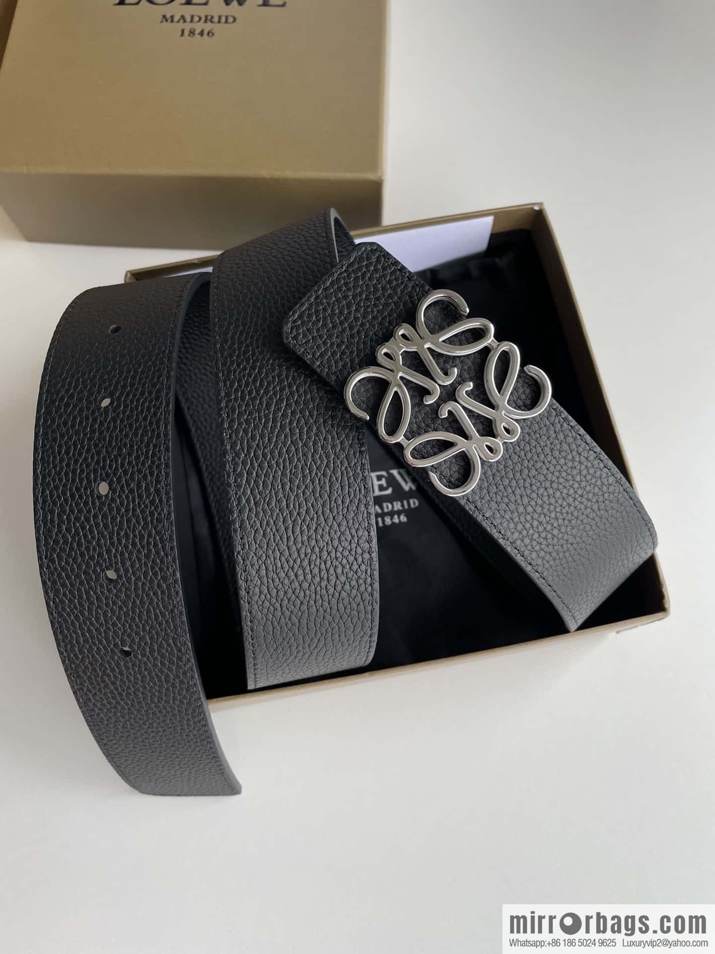 LOEVE Luo Yiwei stainless steel logo pattern metal buckle with the first layer of cowhide double-sided belt 40mm
