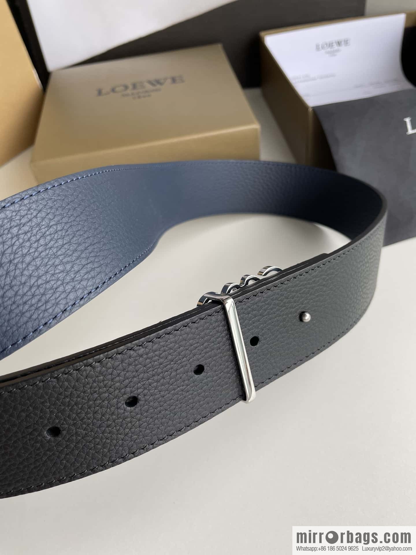 LOEVE Luo Yiwei stainless steel logo pattern metal buckle with the first layer of cowhide double-sided belt 40mm