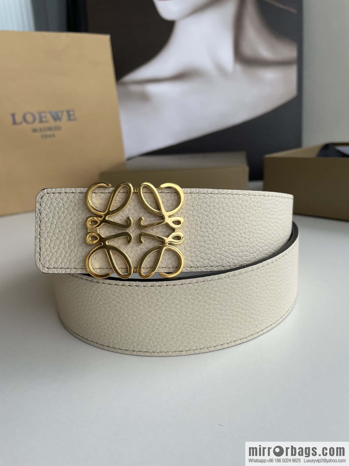 LOEVE Luo Yiwei stainless steel logo pattern metal buckle with the first layer of cowhide double-sided belt 40mm