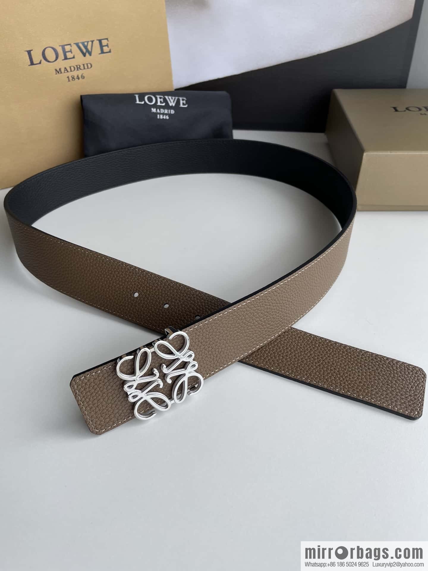 LOEVE Luo Yiwei stainless steel logo pattern metal buckle with the first layer of cowhide double-sided belt 40mm
