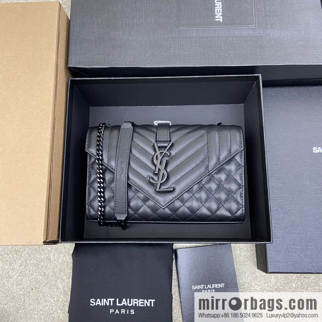 The new Envelope small caviar adopts the top original imported leather caviar pattern black ball pattern model: 600915/black chain