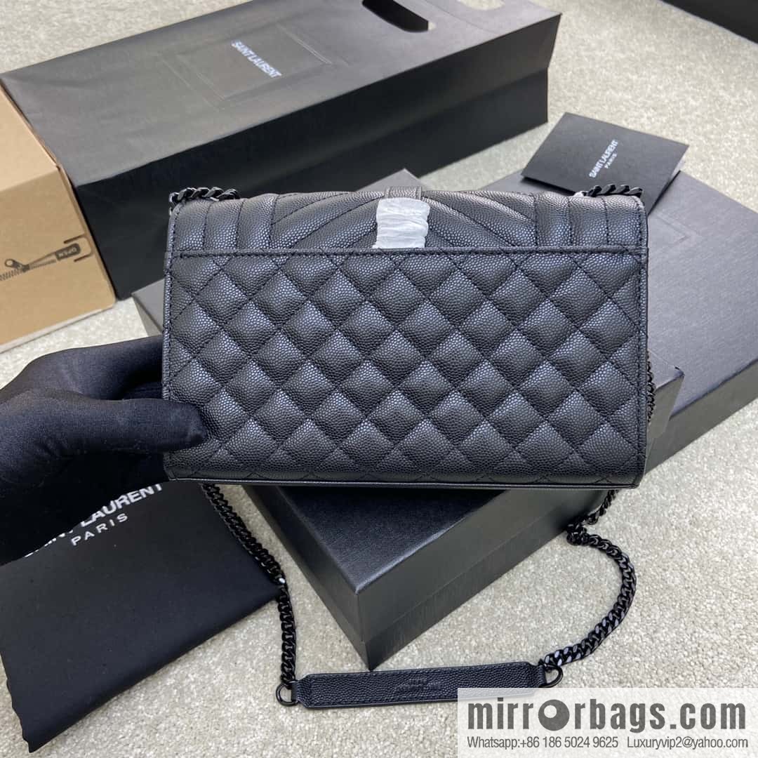 The new Envelope small caviar adopts the top original imported leather caviar pattern black ball pattern model: 600915/black chain