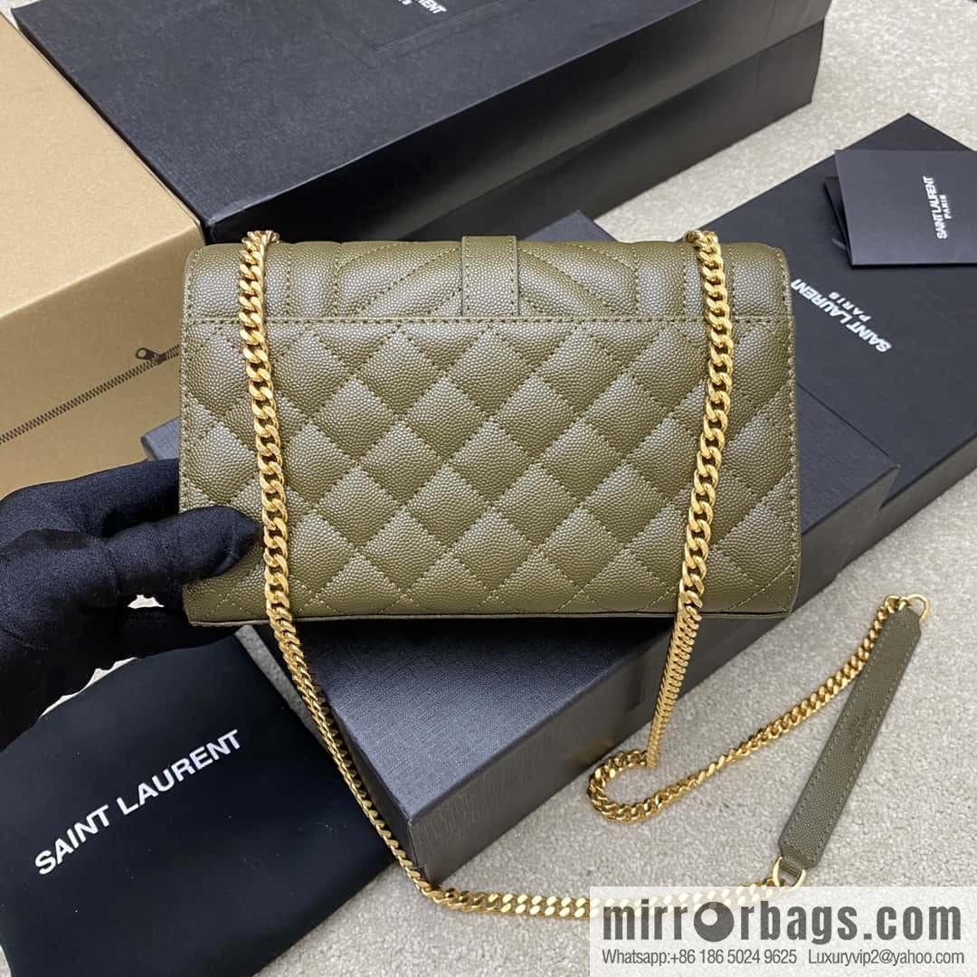 The new Envelope small caviar adopts the top imported leather caviar pattern olive green model: 600915 ball pattern/gold