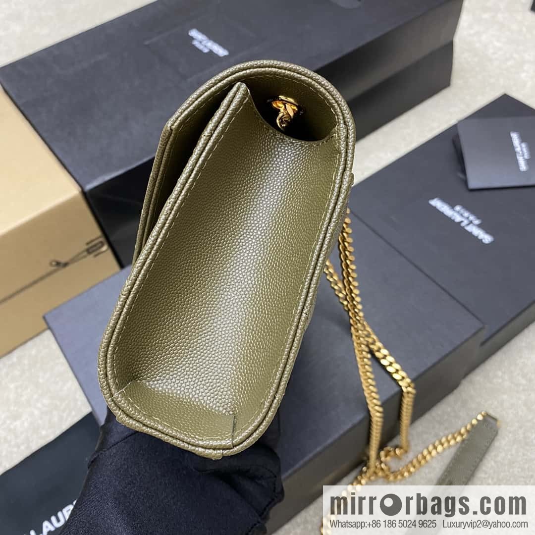 The new Envelope small caviar adopts the top imported leather caviar pattern olive green model: 600915 ball pattern/gold