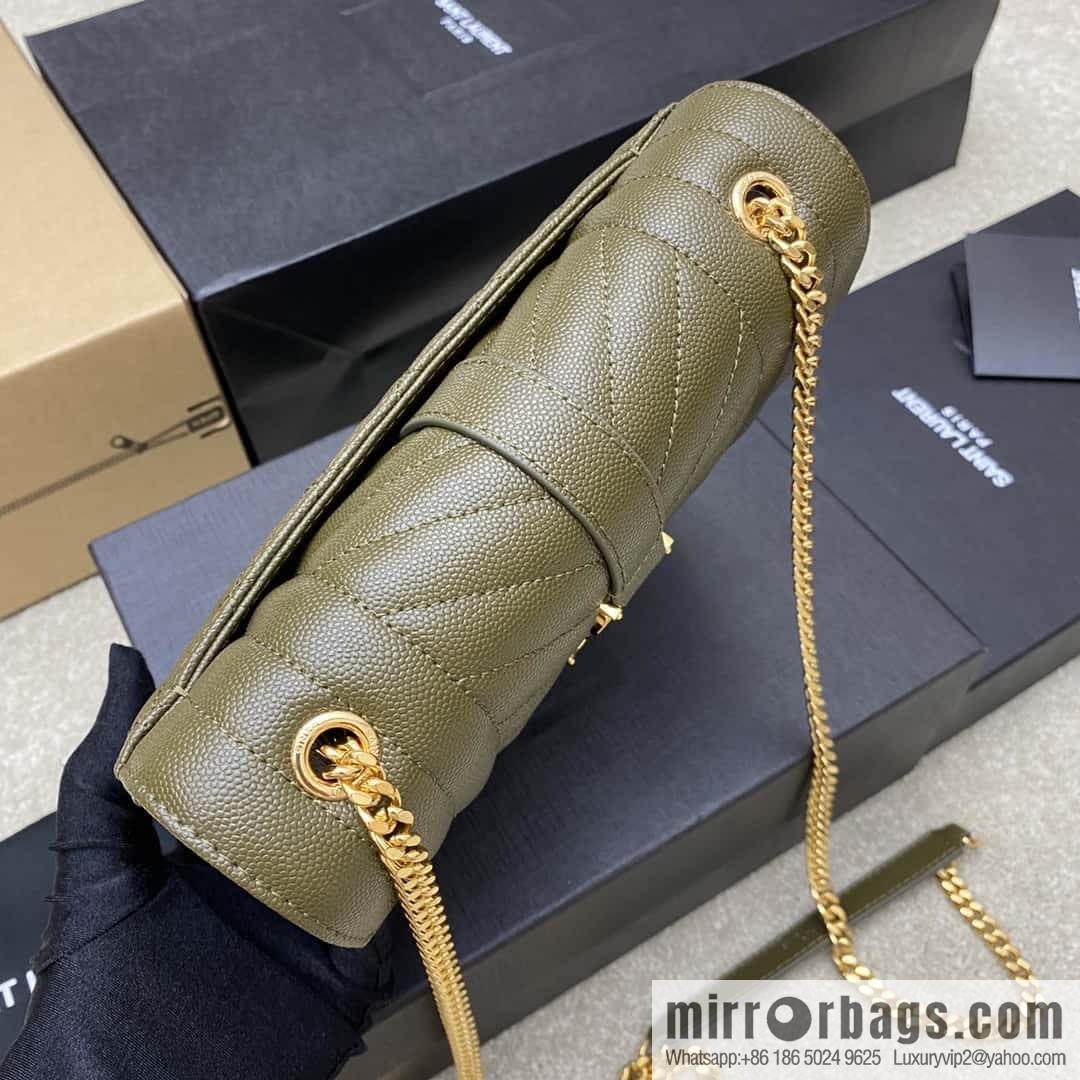The new Envelope small caviar adopts the top imported leather caviar pattern olive green model: 600915 ball pattern/gold