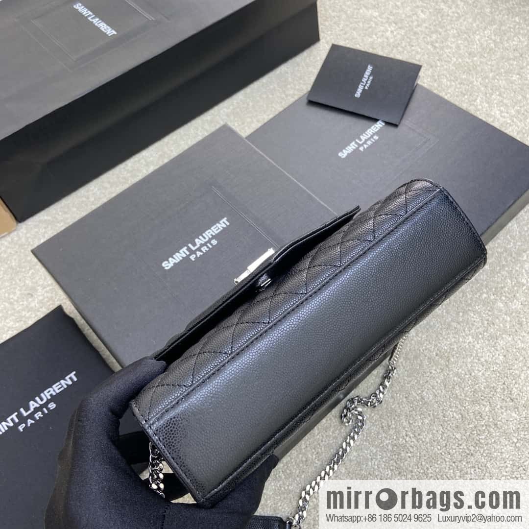 The new Envelope small caviar adopts the top original imported leather caviar pattern black ball pattern model: 600915/silver