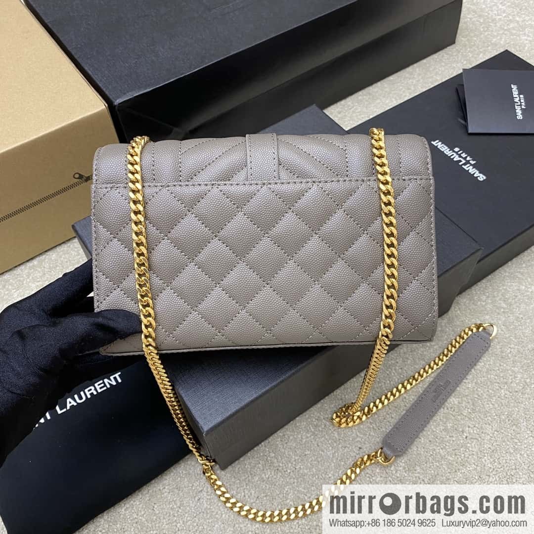 The new Envelope small caviar adopts the top original imported leather caviar pattern gray ball pattern model: 600915/gold
