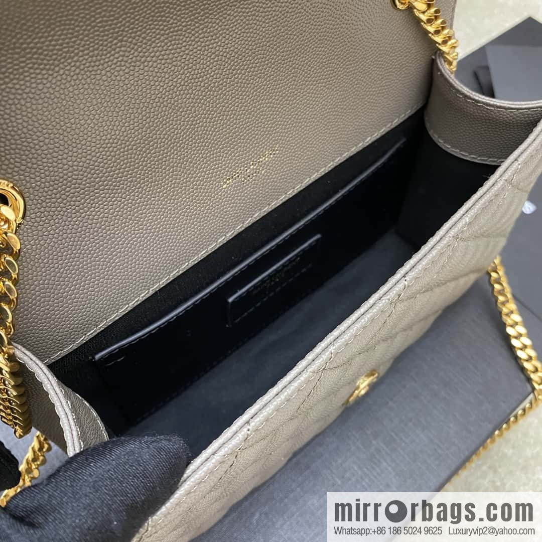 The new Envelope small caviar adopts the top original imported leather caviar pattern gray ball pattern model: 600915/gold