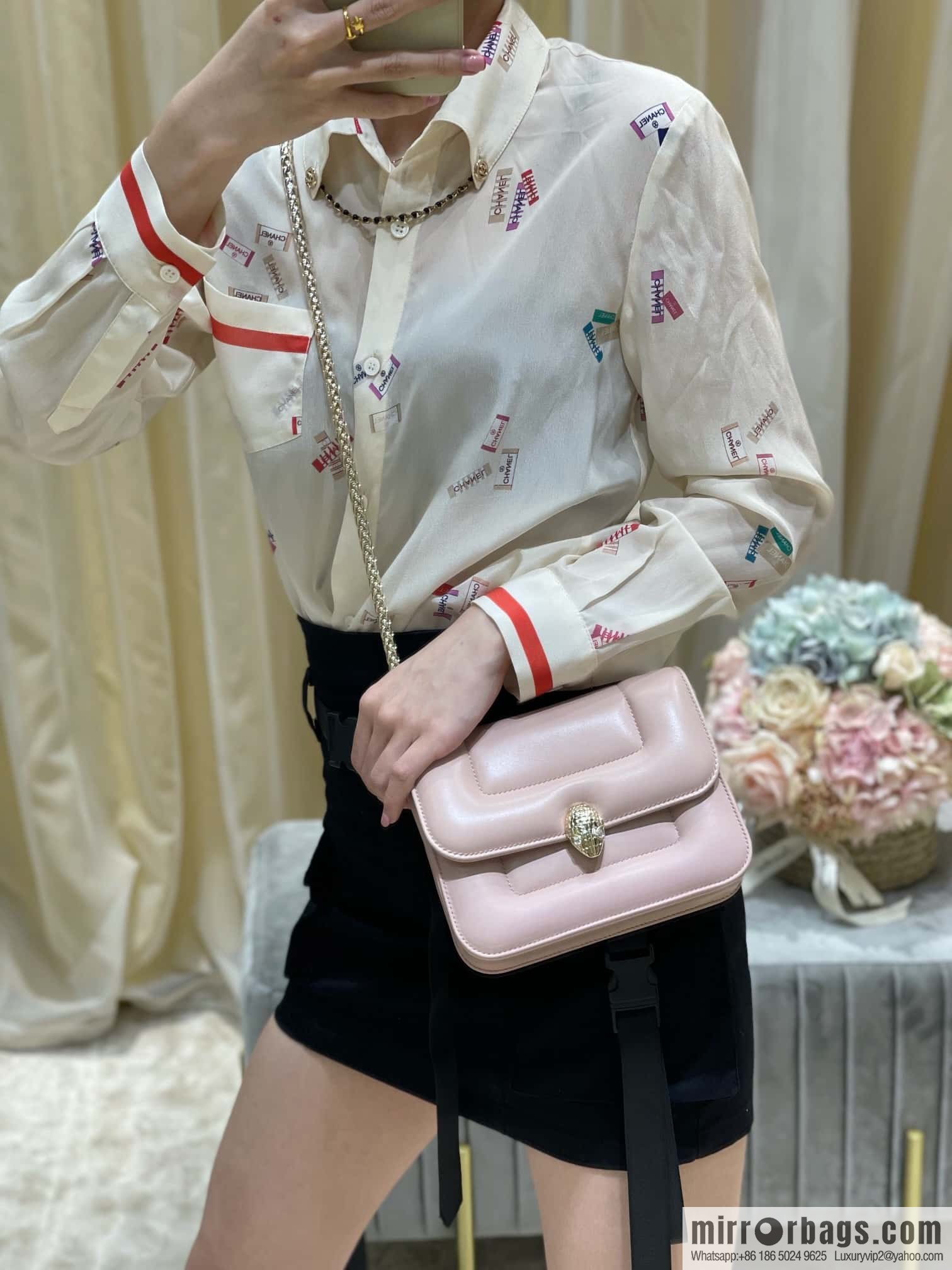 BVLGARI Bulgari small sheepskin snakehead bag Model: 291071