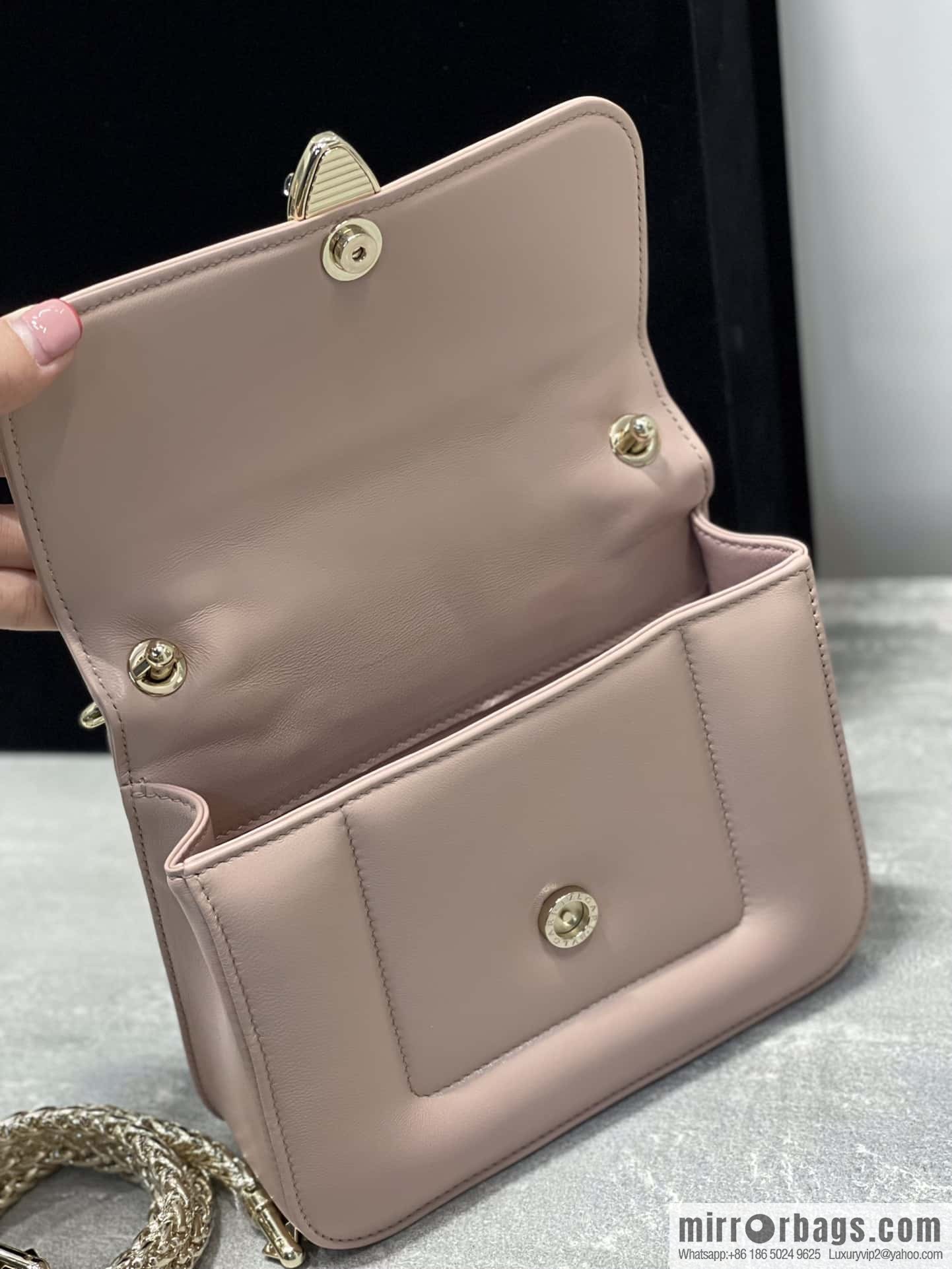 BVLGARI Bulgari small sheepskin snakehead bag Model: 291071