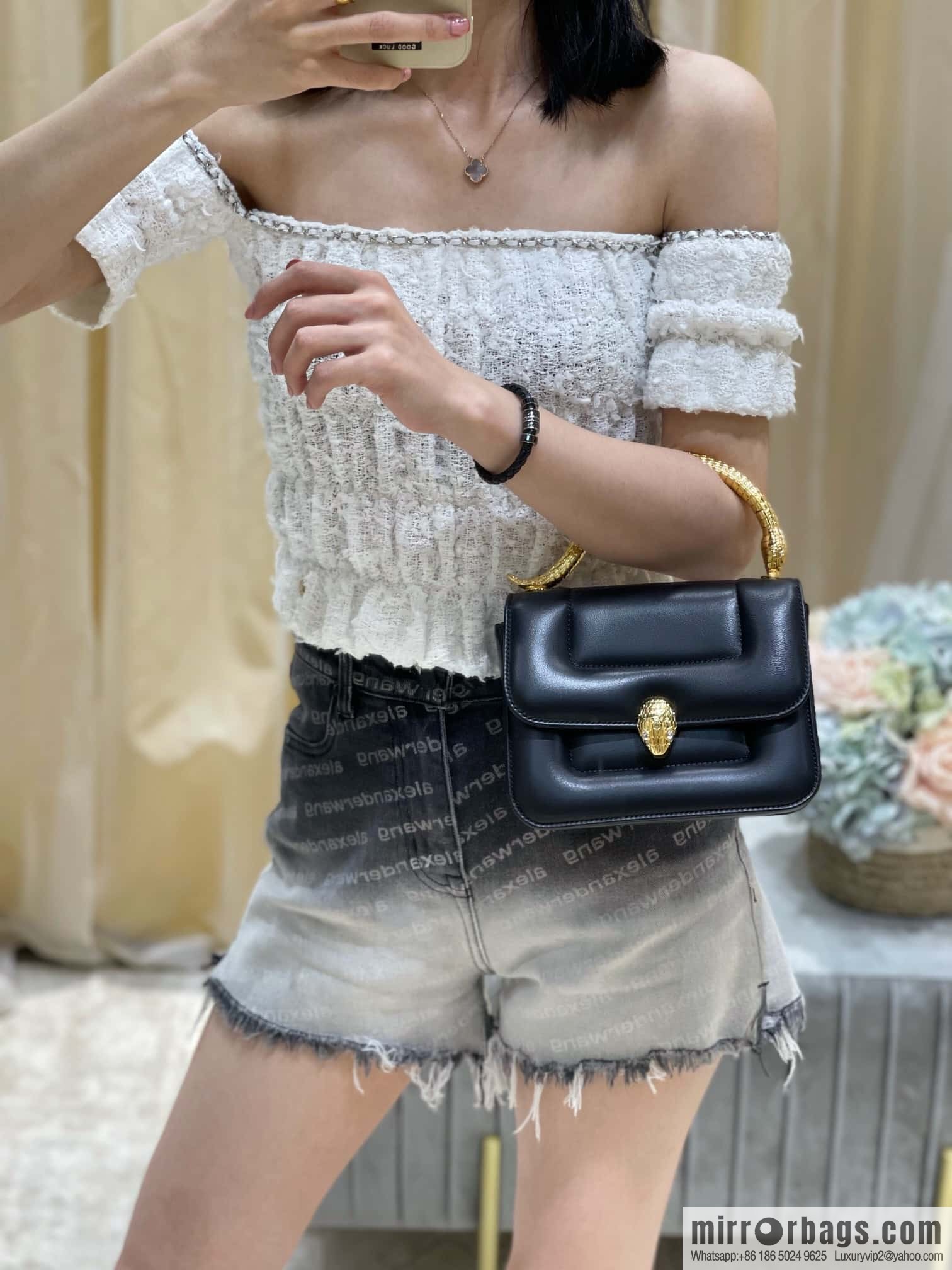 BVLGARI Bulgari small sheepskin snakehead bag Model: 291071
