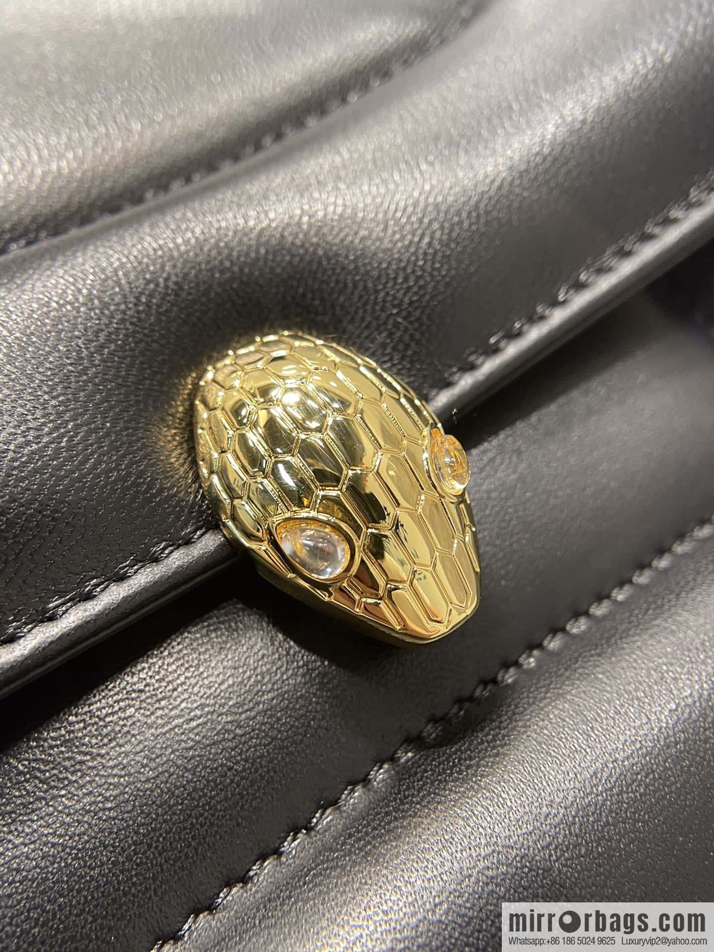 BVLGARI Bulgari small sheepskin snakehead bag Model: 291071