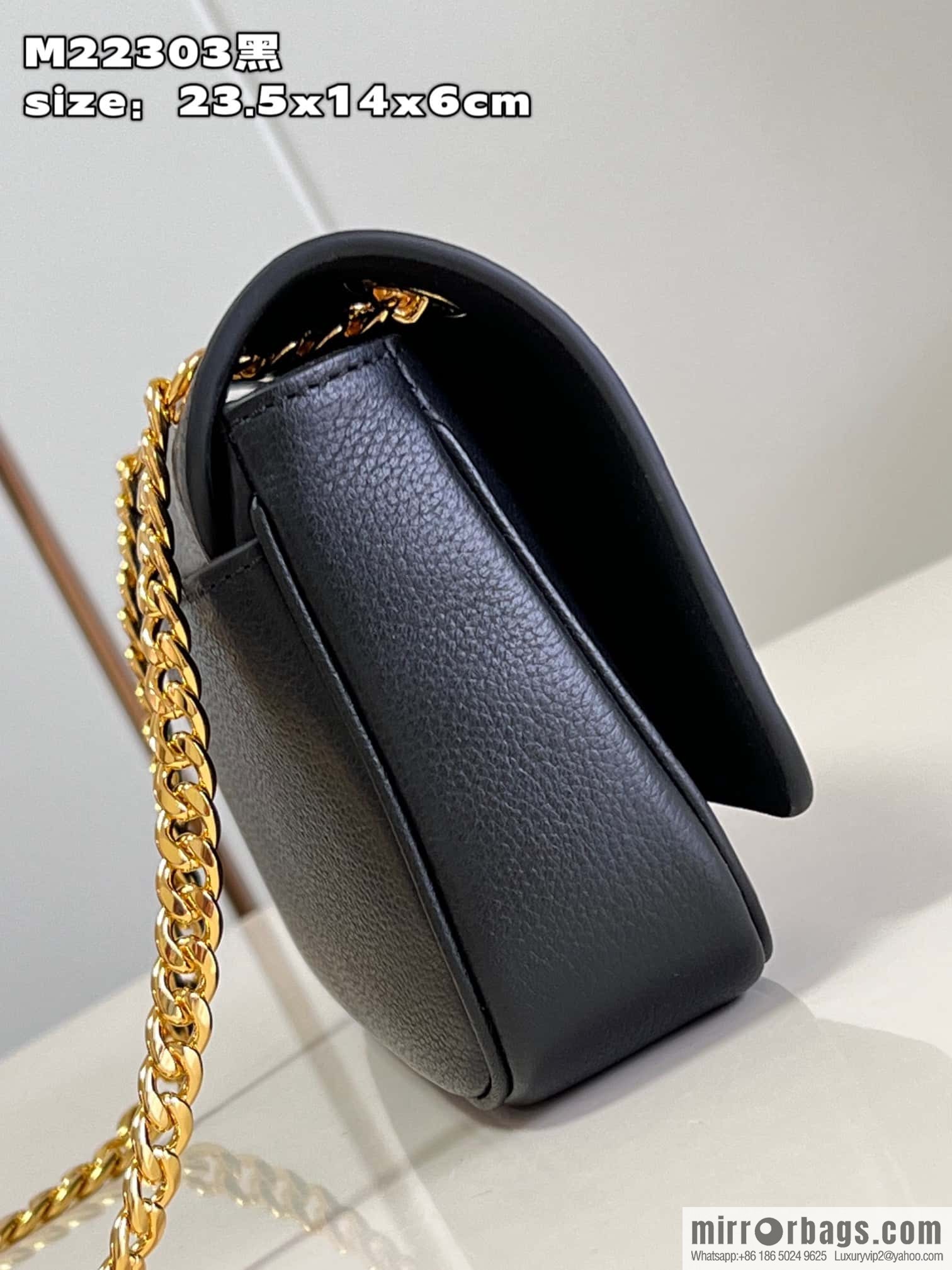 LV M22303 LOCKME EAST WEST chain bag
