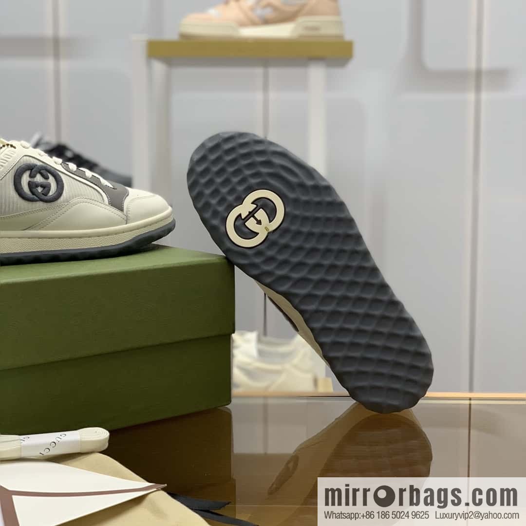 GUCCI beige and gray cowhide, mutual button double G embroidered logo, couple's men's and women's same sports and leisure shoes