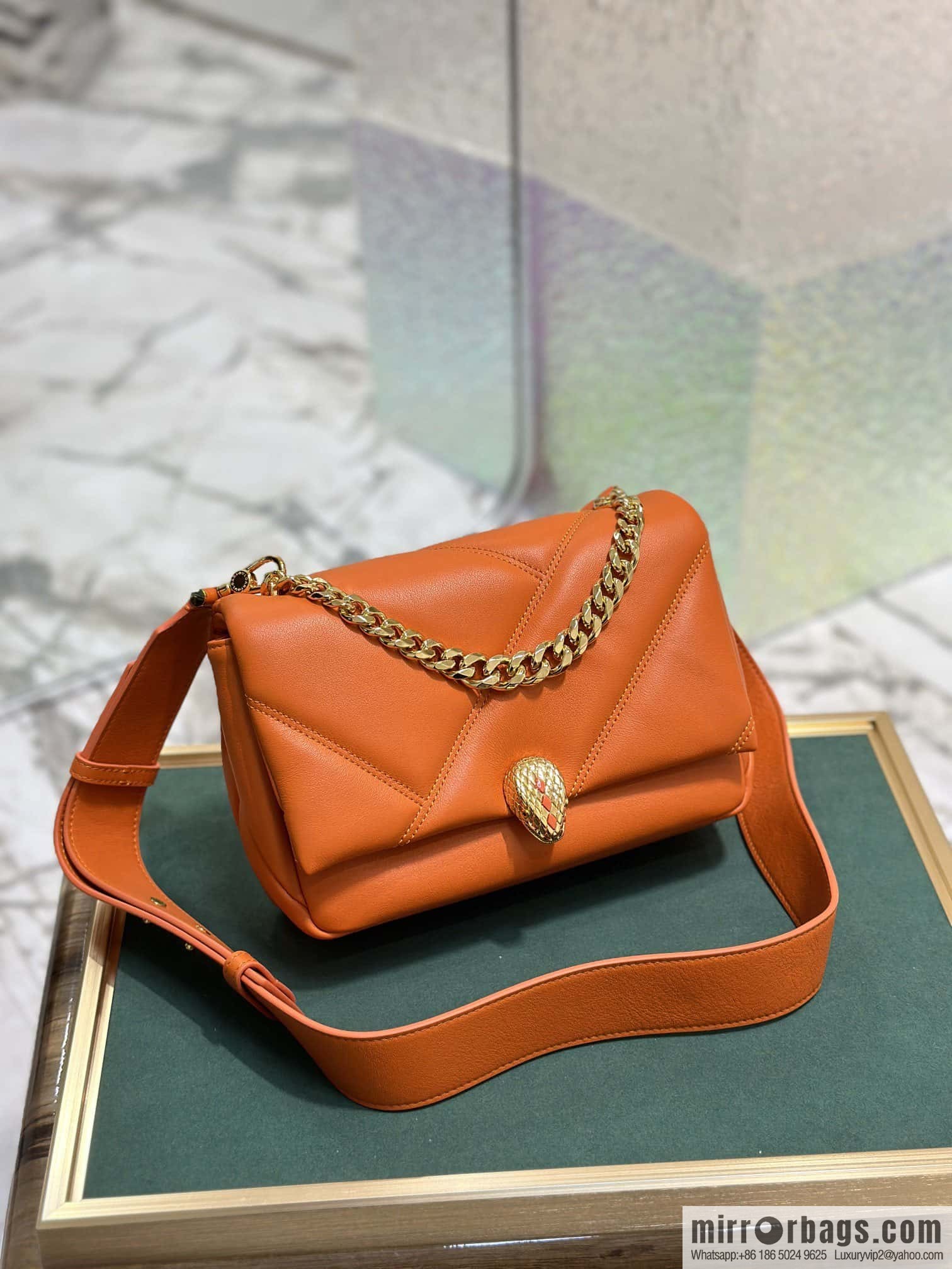 BVLGARI Bulgari SERPENTI CABOCHON series mini crossbody bag Model: 291088