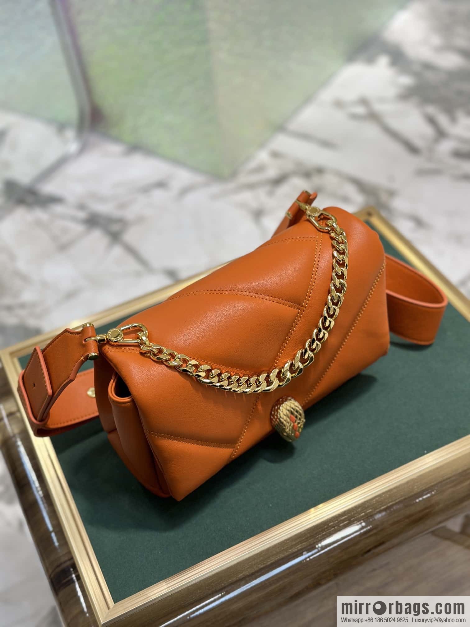 BVLGARI Bulgari SERPENTI CABOCHON series mini crossbody bag Model: 291088