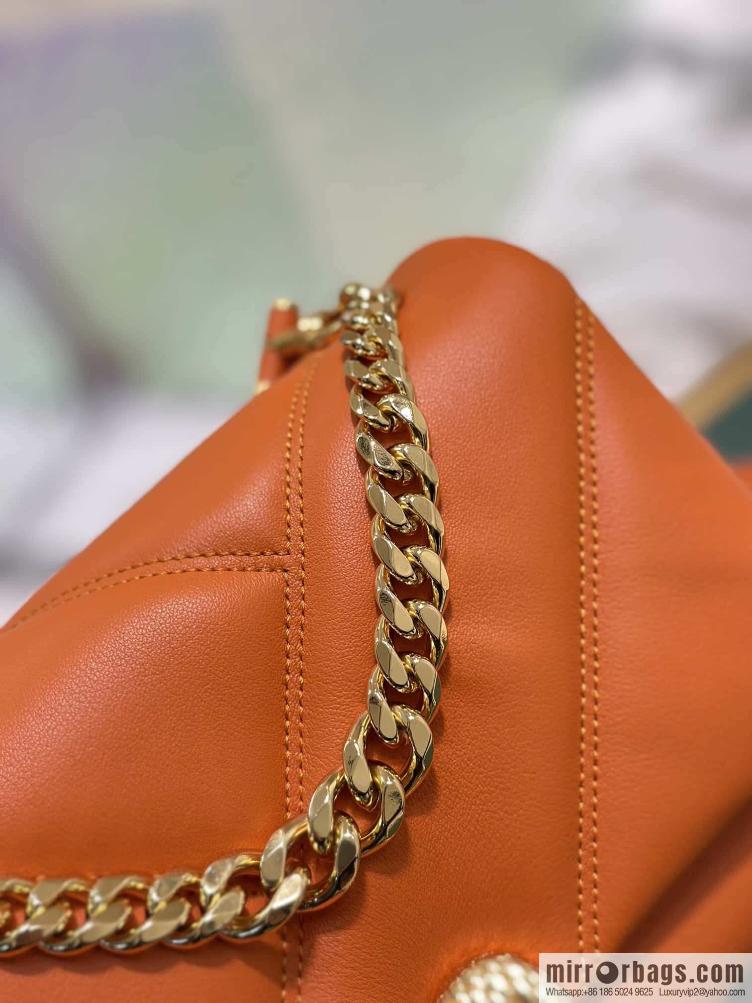 BVLGARI Bulgari SERPENTI CABOCHON series mini crossbody bag Model: 291088