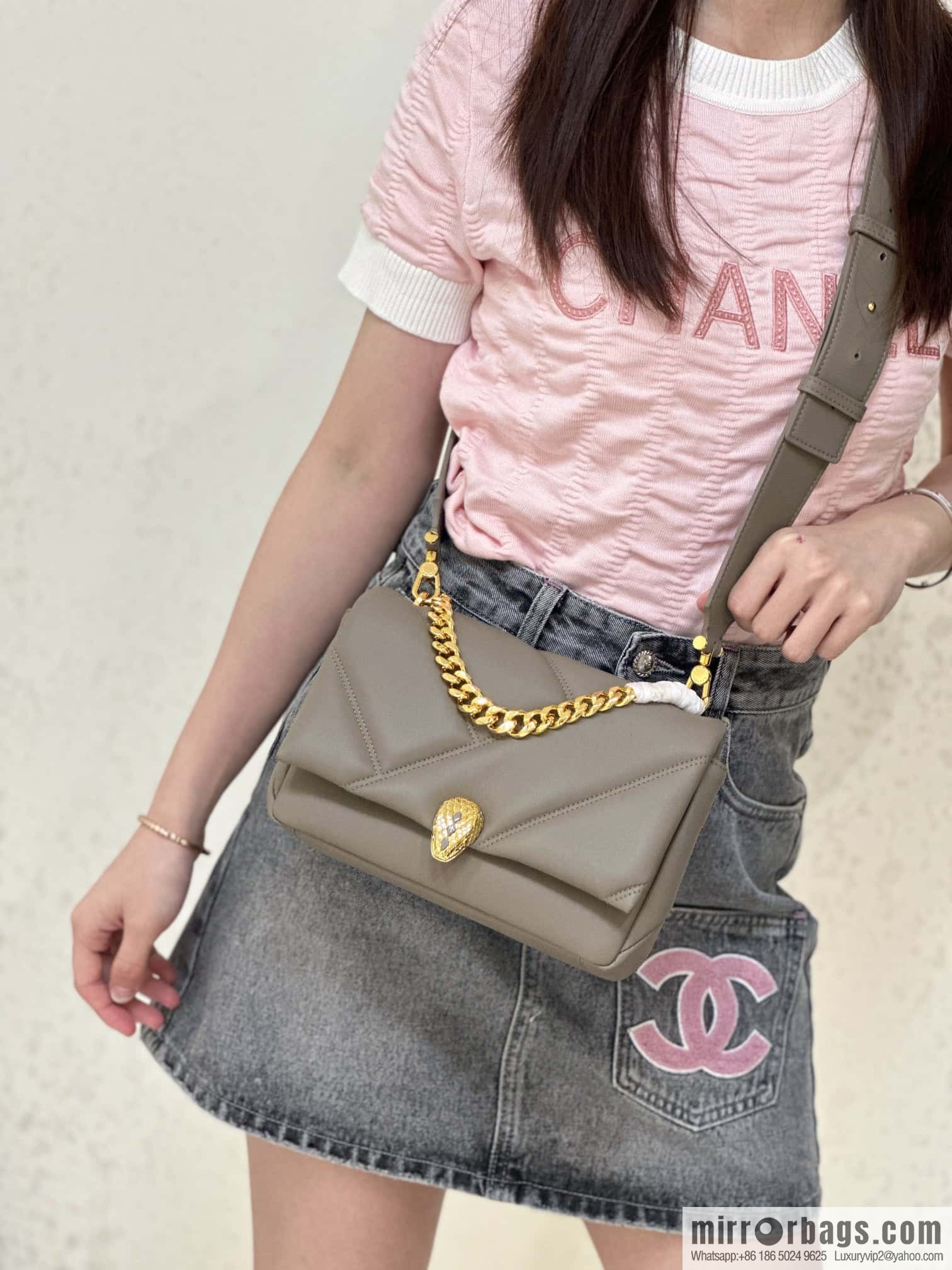 BVLGARI Bulgari SERPENTI CABOCHON series mini crossbody bag Model: 291088