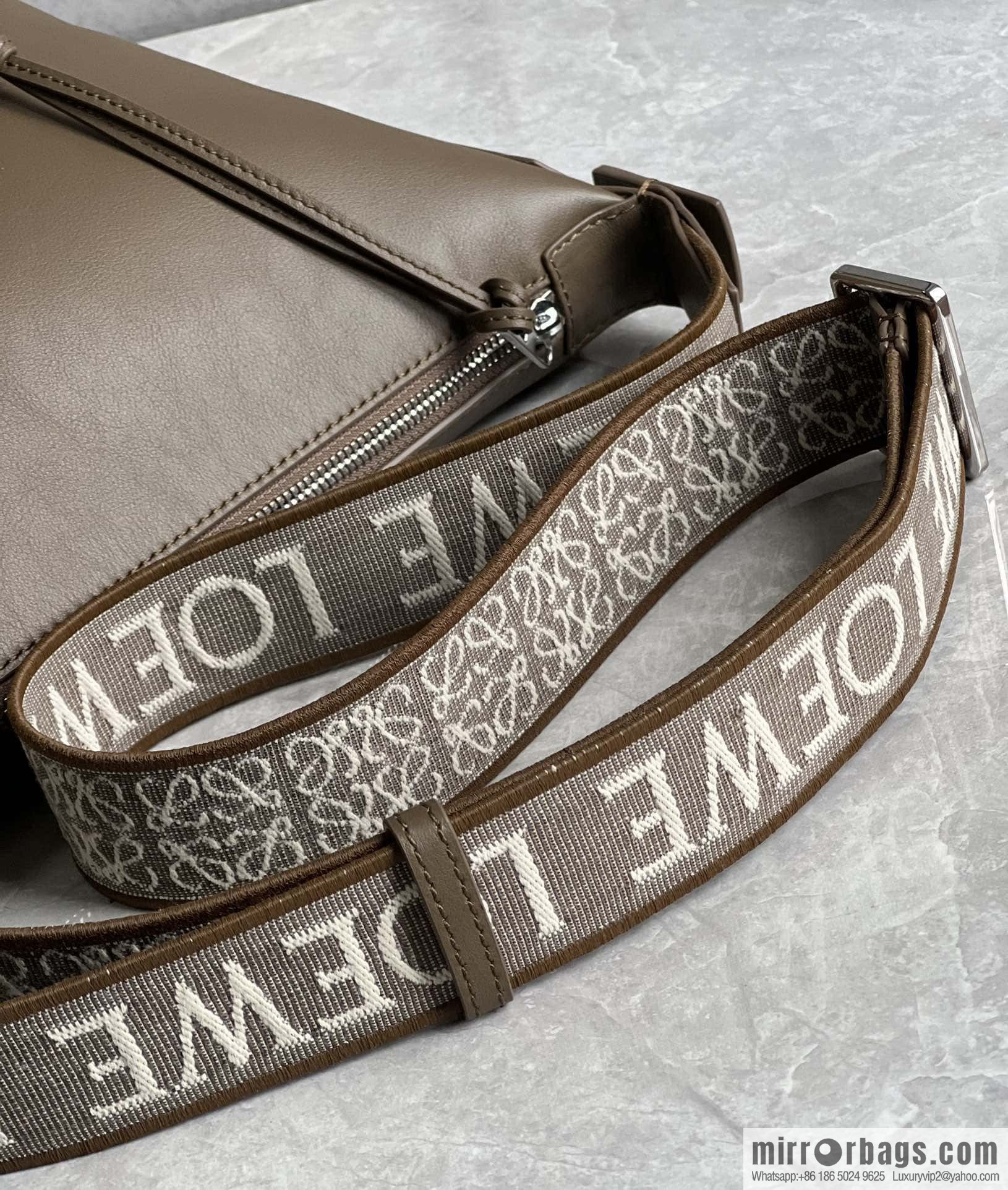 LOEWE Mens Cubi shoulder crossbody bag 0689 Elephant Grey