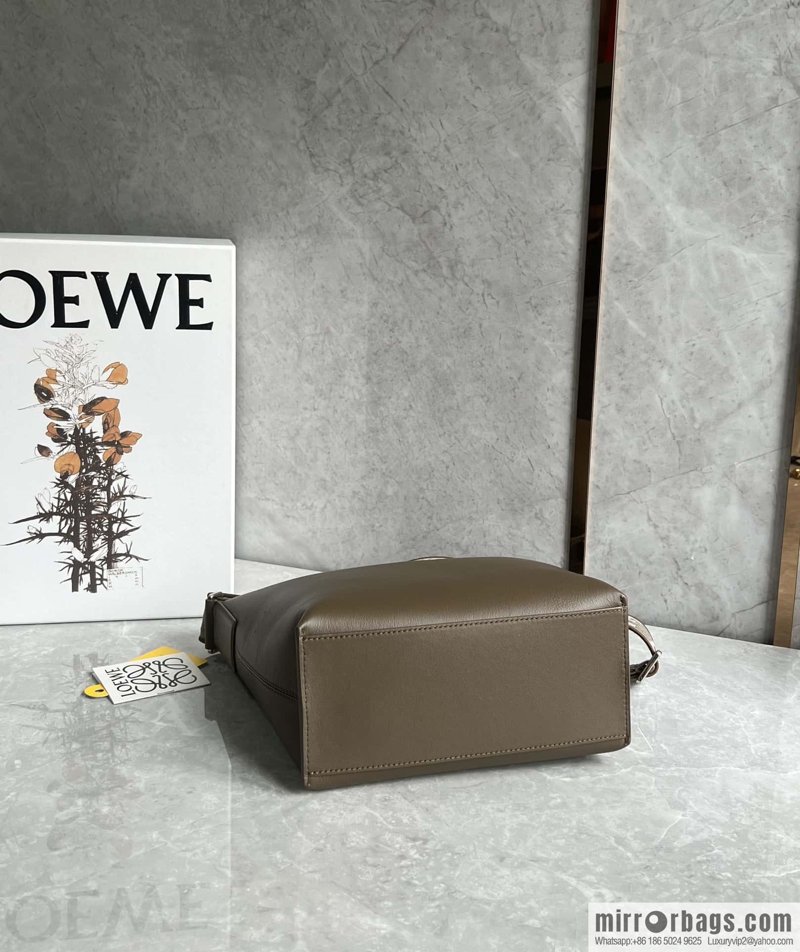 LOEWE Mens Cubi shoulder crossbody bag 0689 Elephant Grey