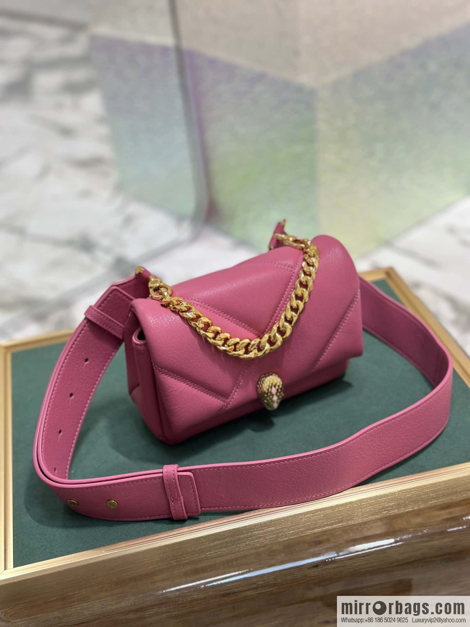 BVLGARI Bulgari SERPENTI CABOCHON series mini crossbody bag Model: 291085