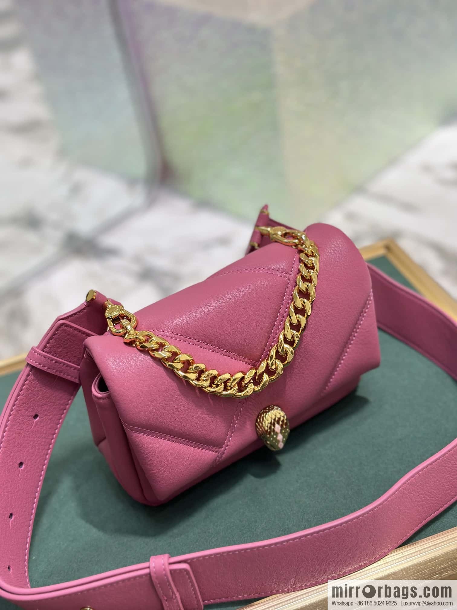 BVLGARI Bulgari SERPENTI CABOCHON series mini crossbody bag Model: 291085