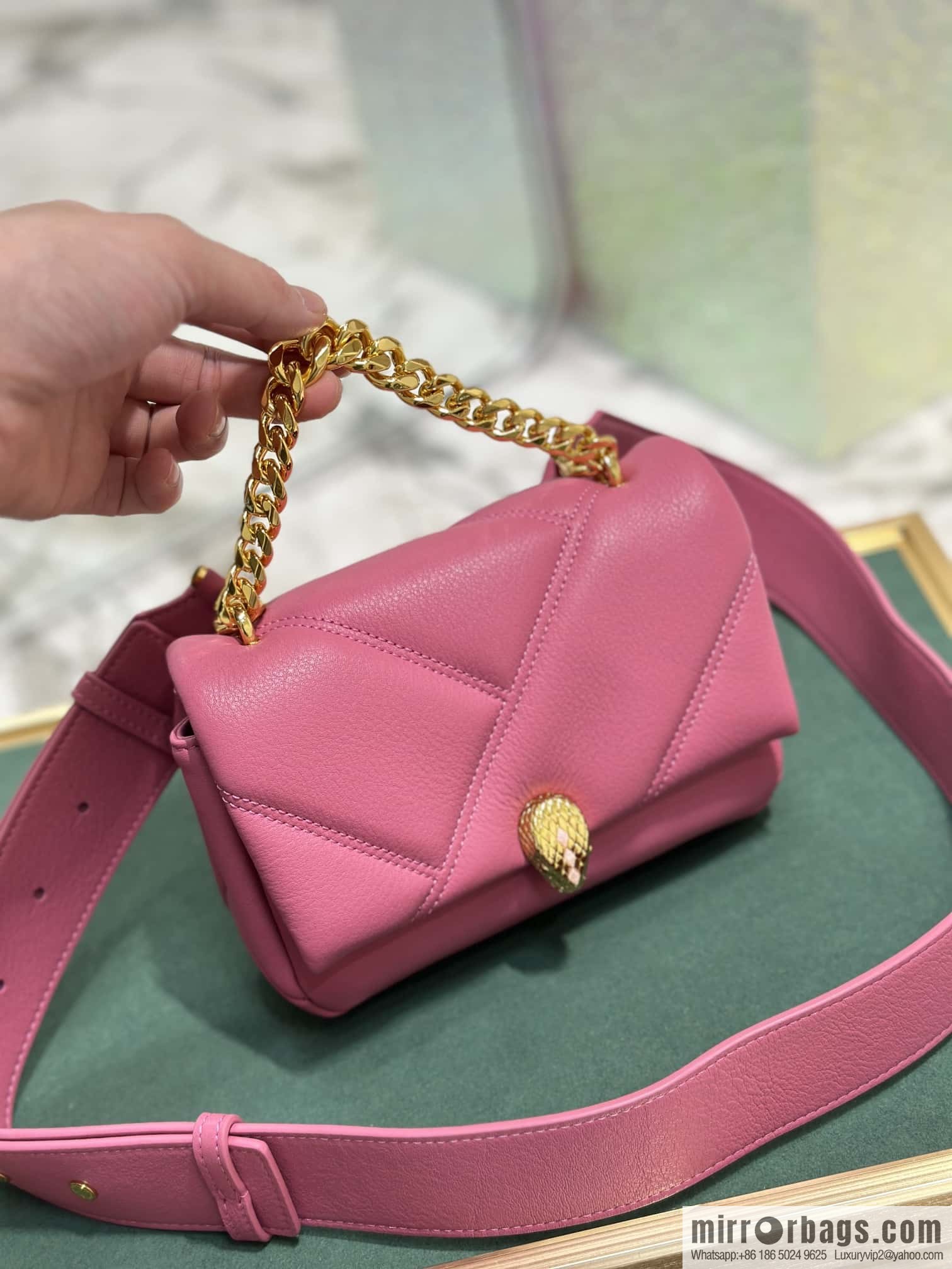 BVLGARI Bulgari SERPENTI CABOCHON series mini crossbody bag Model: 291085