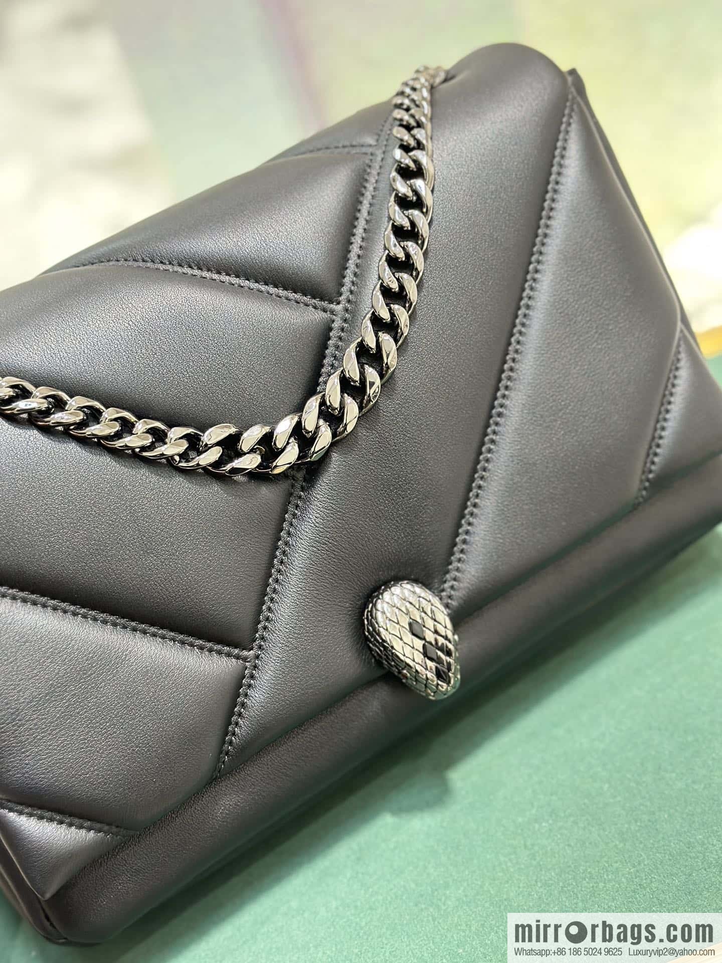 BVLGARI Bulgari SERPENTI CABOCHON series mini crossbody bag Model: 291223