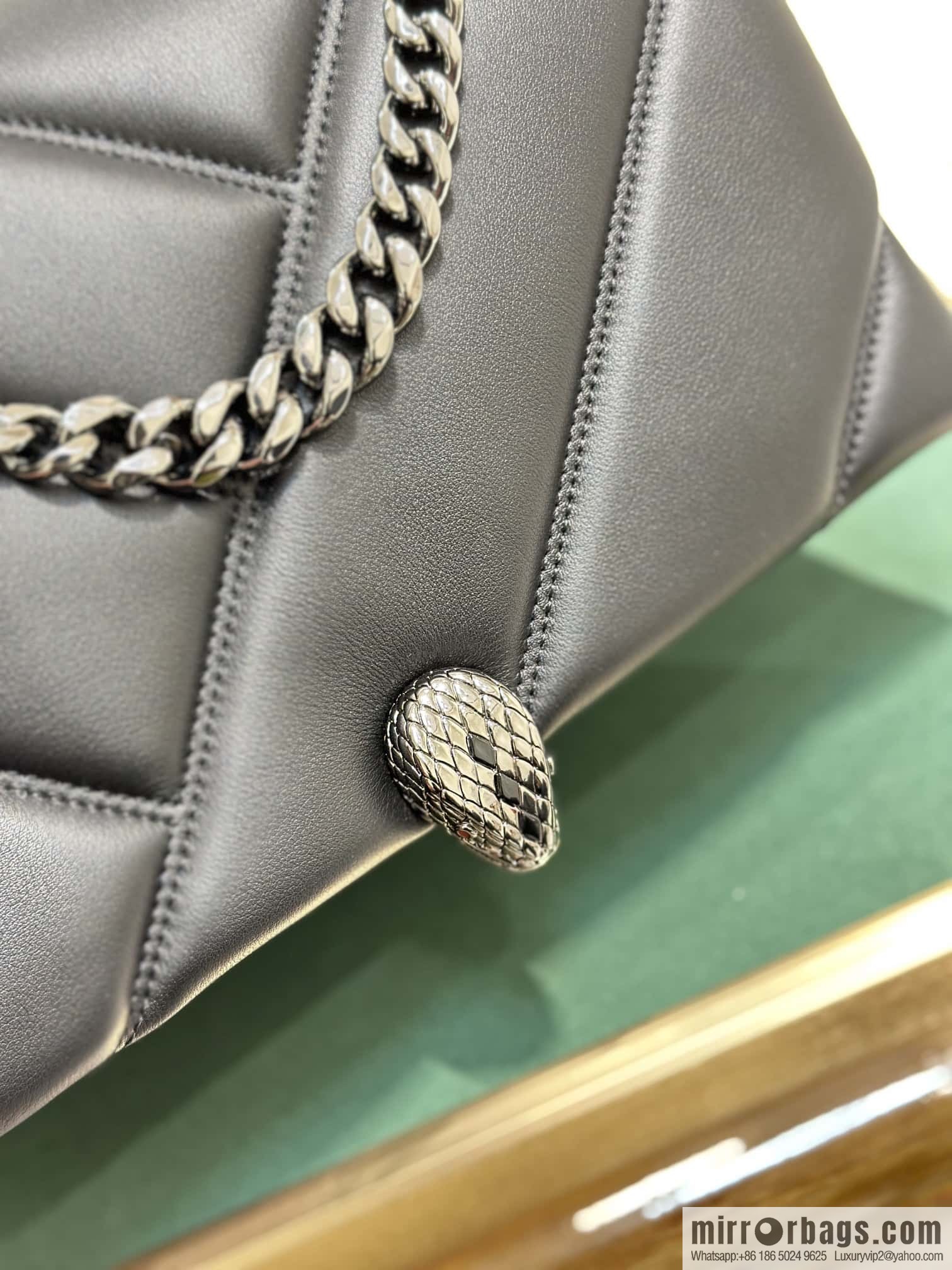 BVLGARI Bulgari SERPENTI CABOCHON series mini crossbody bag Model: 291223