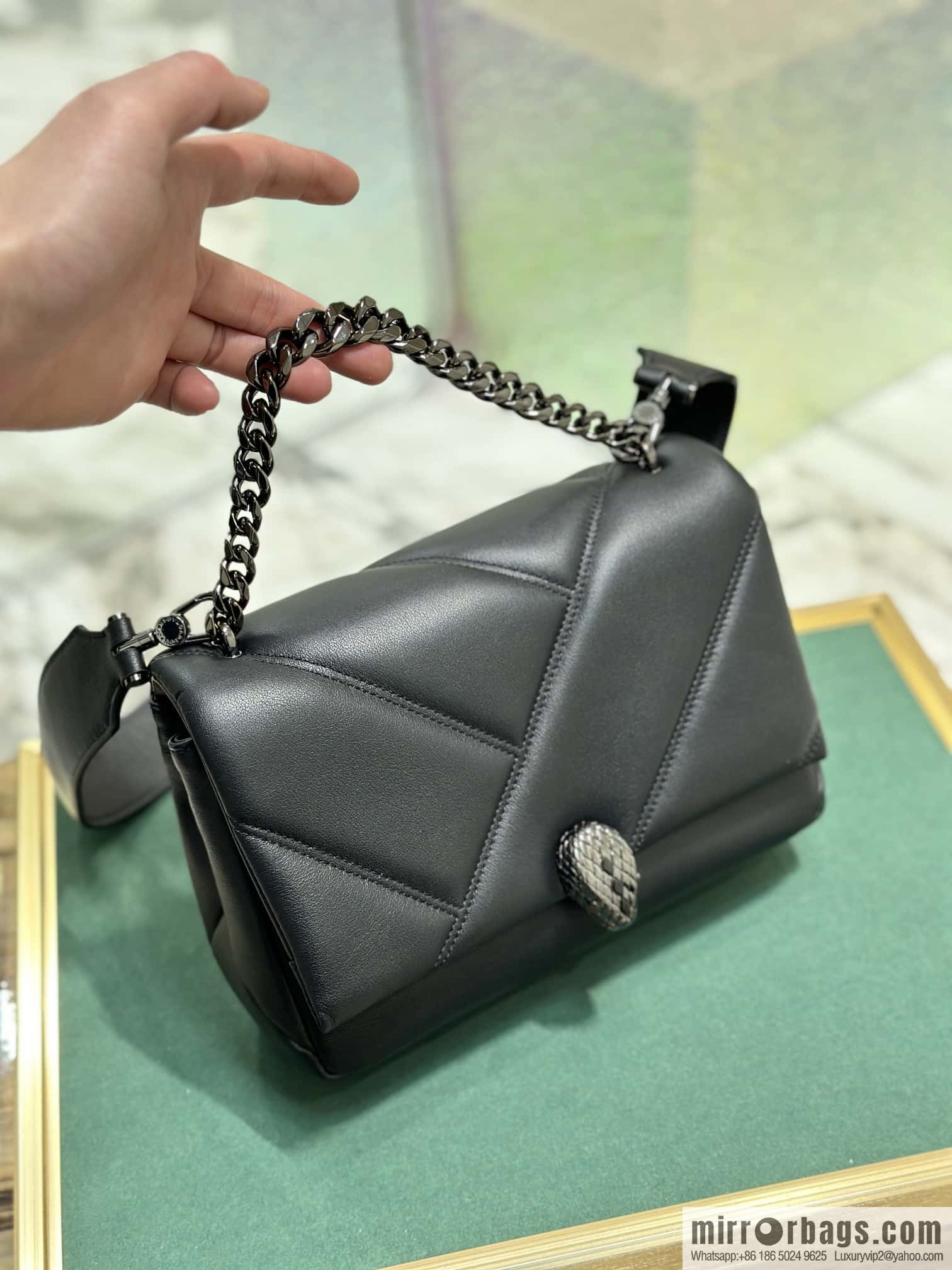 BVLGARI Bulgari SERPENTI CABOCHON series mini crossbody bag Model: 291088