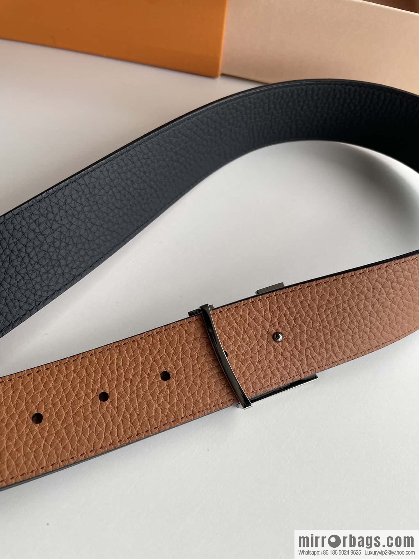 LOUIS VUITTON Louis Vuitton counter hanging buckle double-sided lychee lychee black/khaki belt