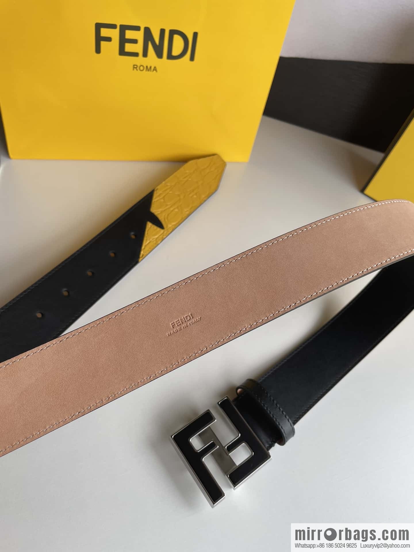 FENDI Fendi FF logo exquisite craftsmanship metal buckle first layer cowhide splicing snake skin belt